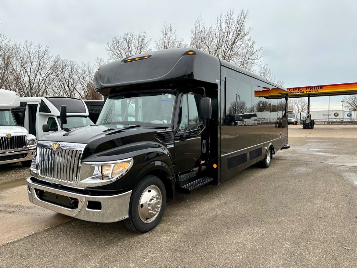 Limo Bus for Sale in Erie, PA - Main Photo
