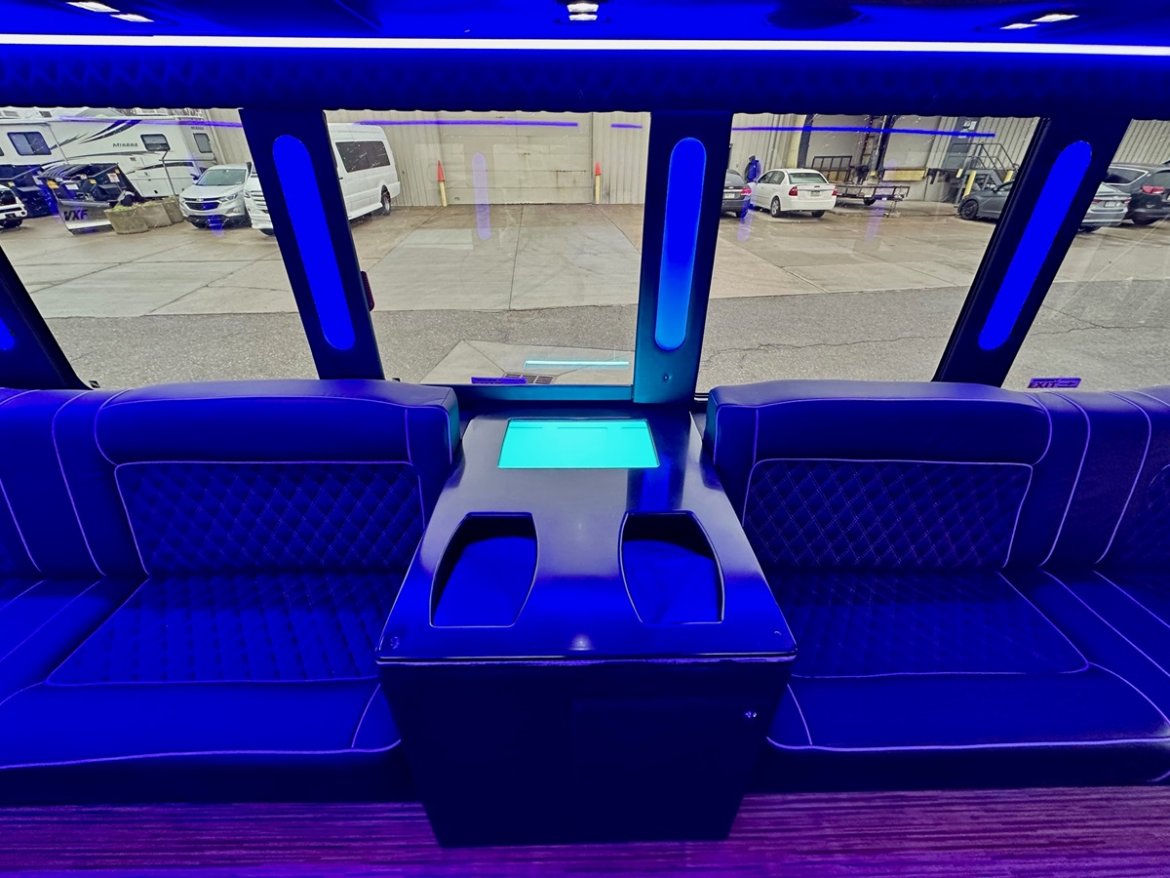 Limo Bus for Sale in Erie, PA - Photo 12