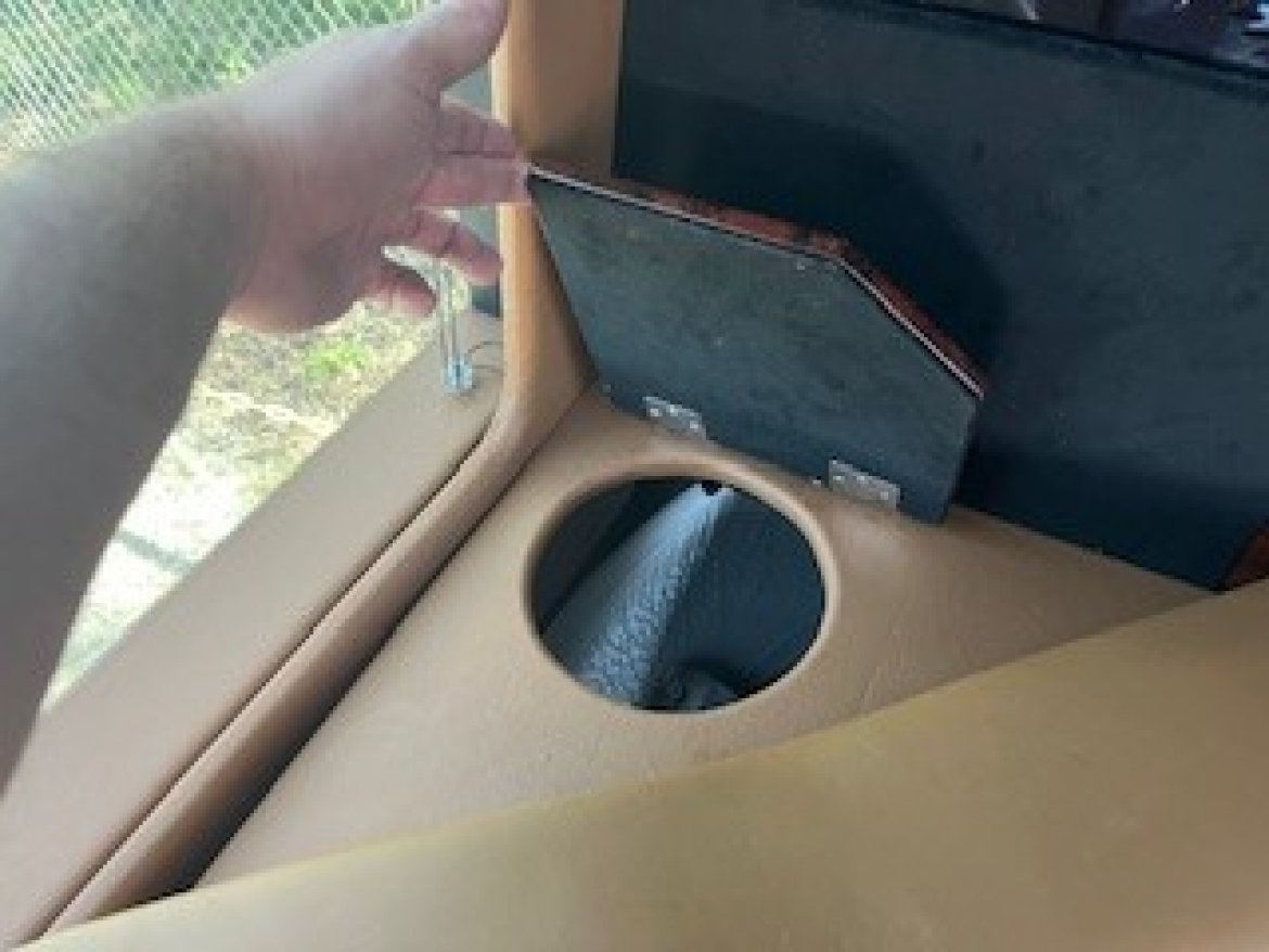 Limo Bus for Sale in Kansas City, MO - Photo 28