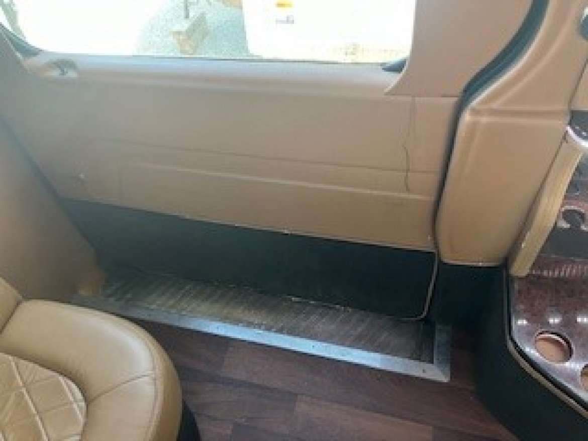 Limo Bus for Sale in Kansas City, MO - Photo 30
