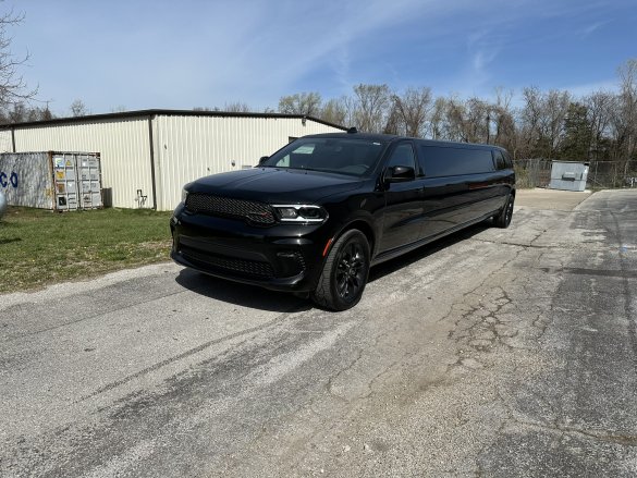 2023 Dodge Durango Limousine for Sale in Springfield, MO - Photo 3