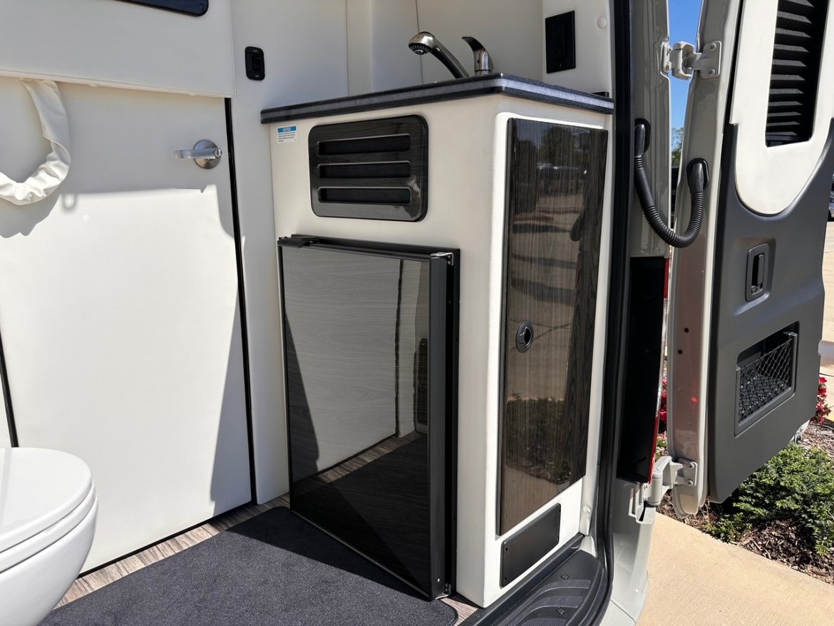 Sprinter for Sale in Baton Rouge, LA - Photo 17