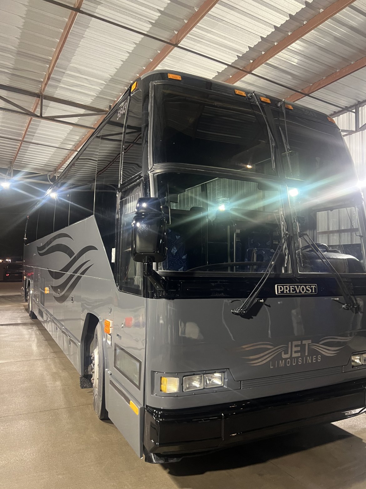 Motorcoach for sale: 2002 Prevost H3-45 45&quot;