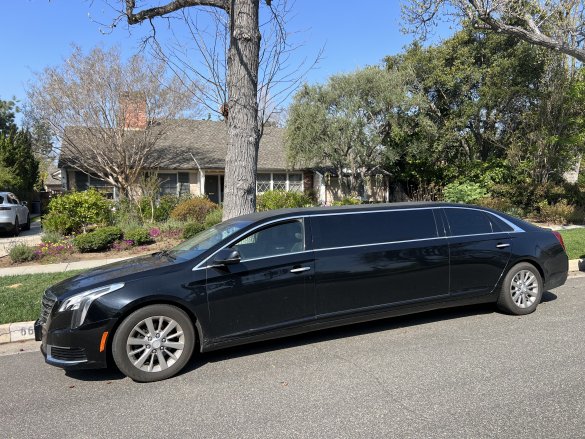 2019 Cadillac Cadillac Limousine for Sale in San marino, CA - Photo 2