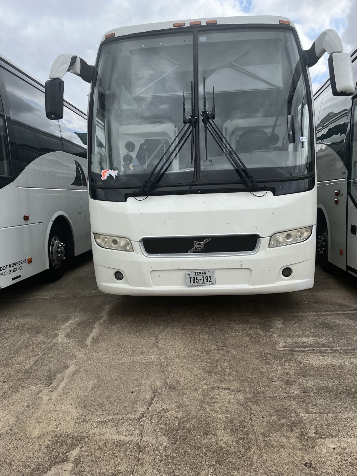 Motorcoach for sale: 2011 Volvo 9700