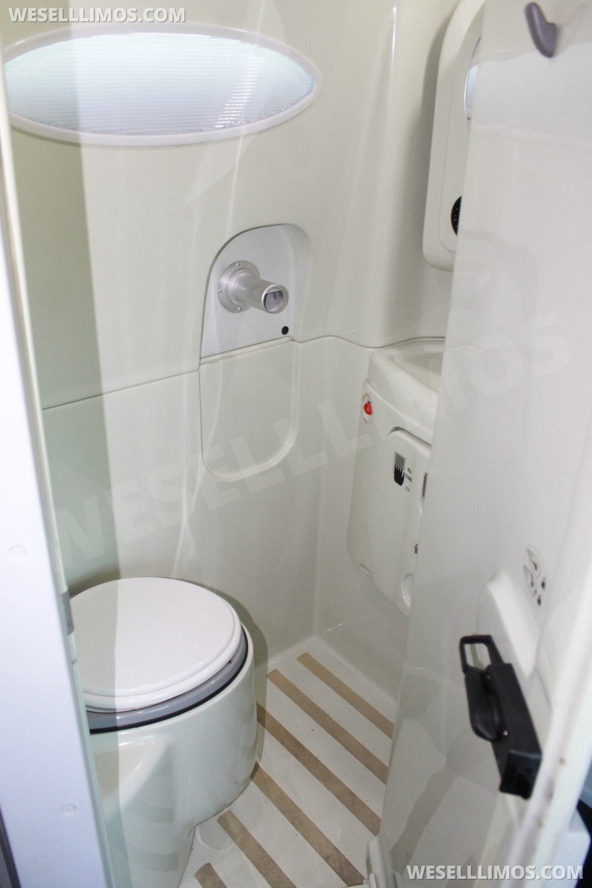 Photo of Motorcoach for sale: 2011 Volvo 9700