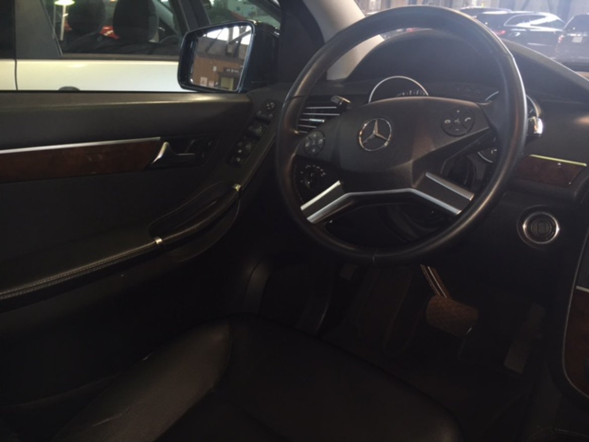 Photo of Exotic for sale: 2012 Mercedes-Benz R-350 by Mercedes Benz