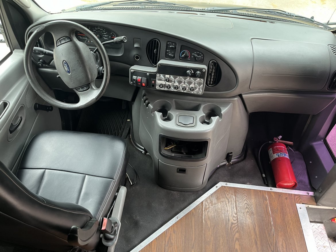 Limo Bus for Sale in Orangevale, CA - Photo 14