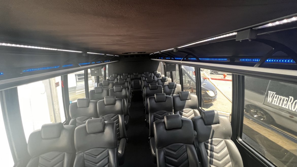 Executive Shuttle for Sale in Anaheim, CA - Photo 3