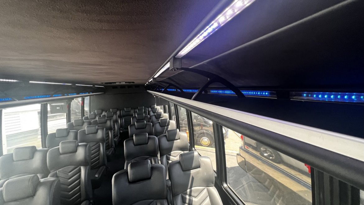 Executive Shuttle for Sale in Anaheim, CA - Photo 4