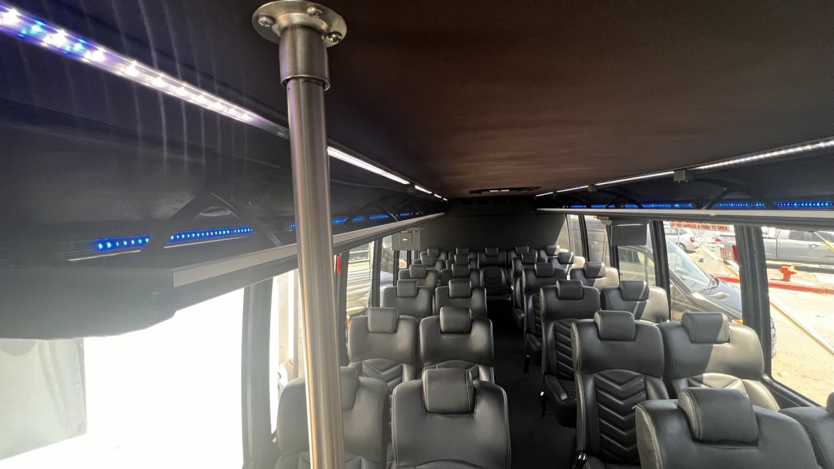 Executive Shuttle for Sale in Anaheim, CA - Photo 5