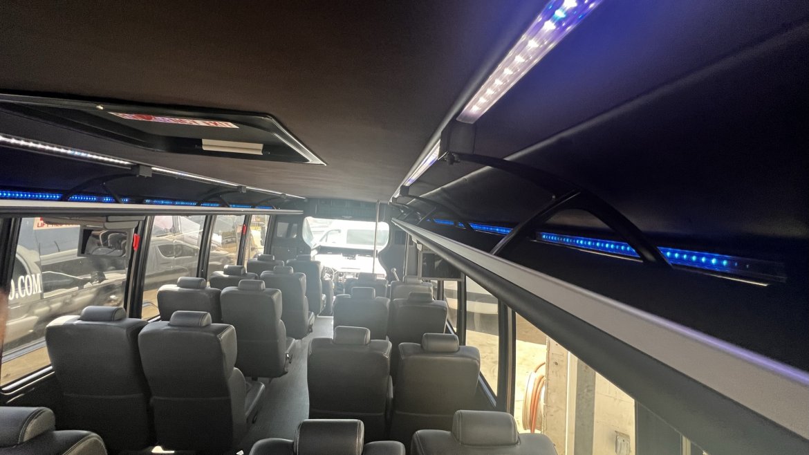 Executive Shuttle for Sale in Anaheim, CA - Photo 15