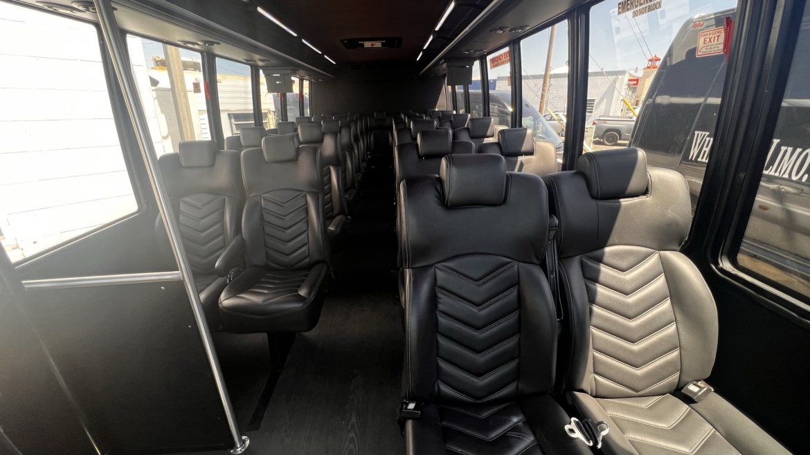 Executive Shuttle for Sale in Anaheim, CA - Photo 8