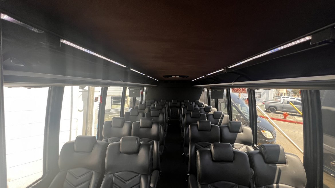 Executive Shuttle for Sale in Anaheim, CA - Photo 9