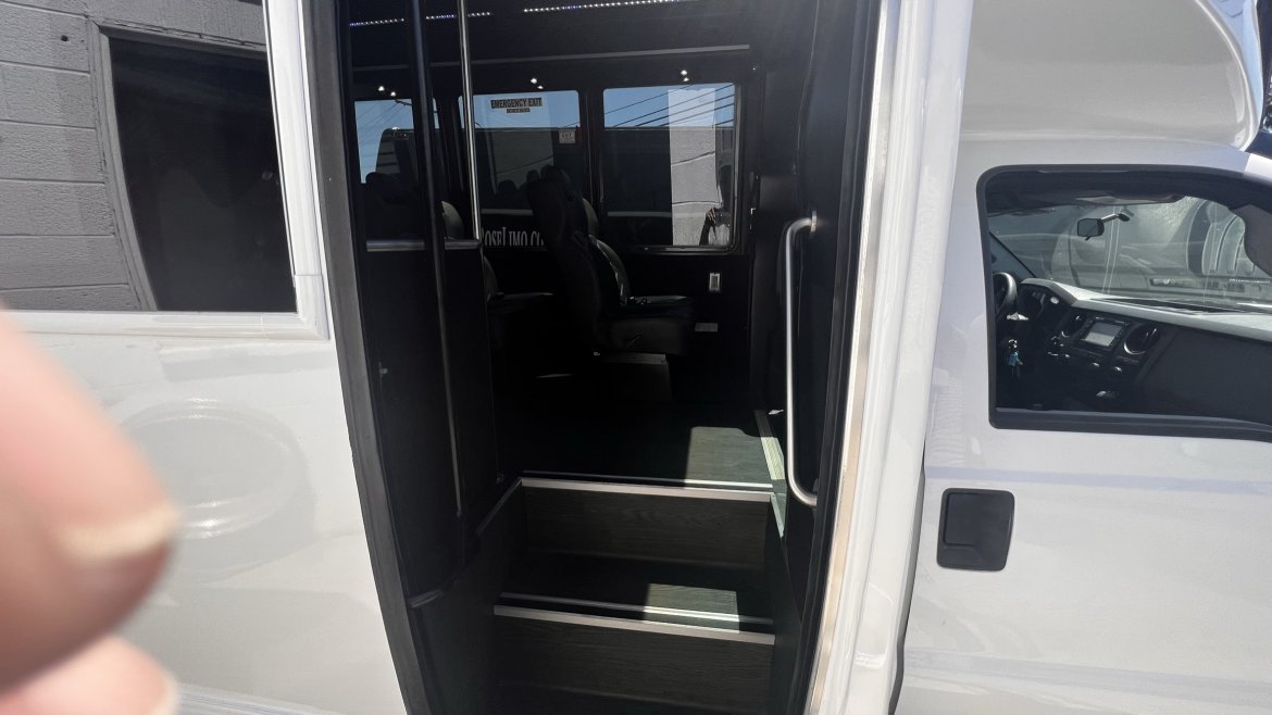 Executive Shuttle for Sale in Anaheim, CA - Photo 18