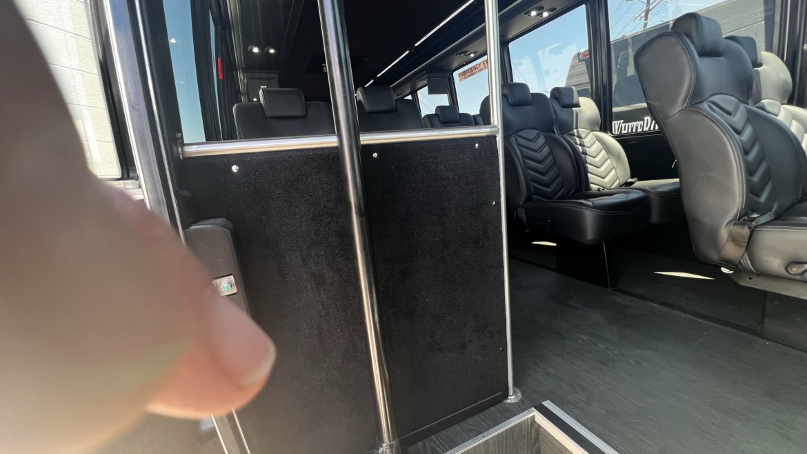 Executive Shuttle for Sale in Anaheim, CA - Photo 19