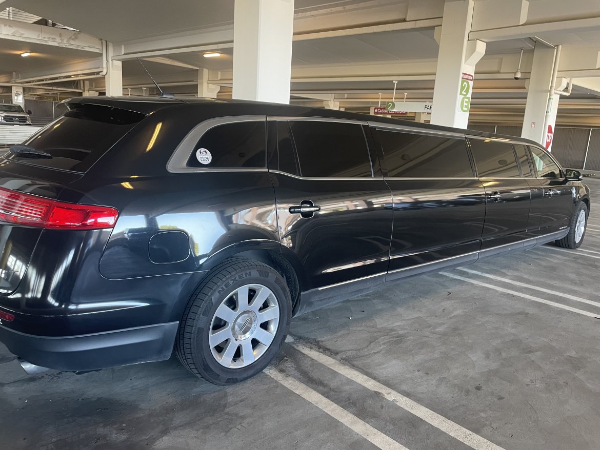 Limousine for Sale in Laguna Niguel, CA - Photo 2