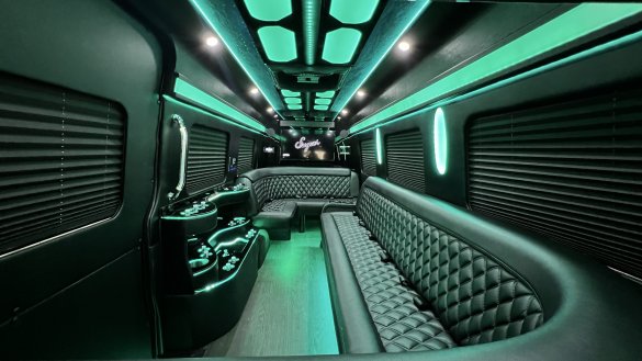 2015 Mercedes-Benz Sprinter 3500 170 Ext Sprinter for Sale in Anaheim, CA - Main Photo