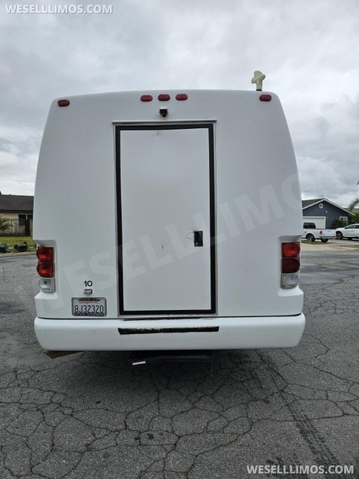 Photo of Limo Bus for sale: 2006 Ford E450 28&quot; by Krystal Koach