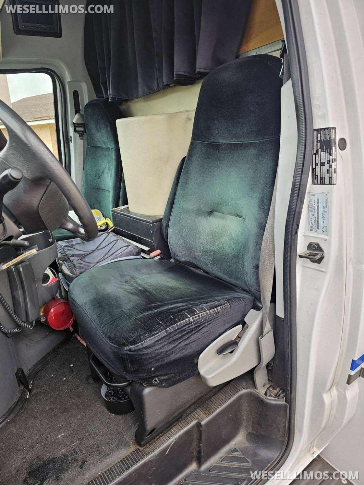 Photo of Limo Bus for sale: 2006 Ford E450 28&quot; by Krystal Koach