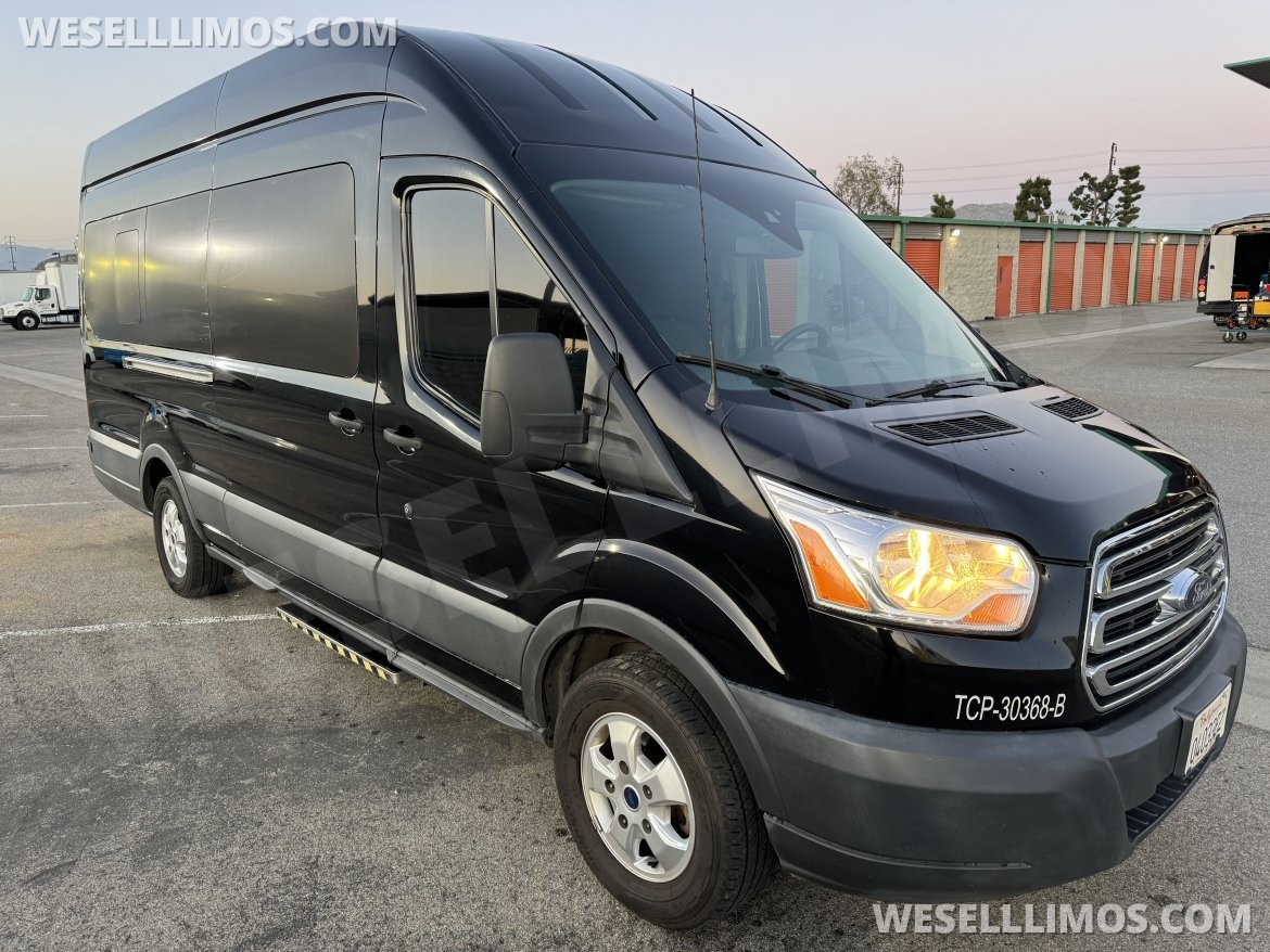 2017 Limoland Ford Transit 350XLT Sprinter - Photo 4