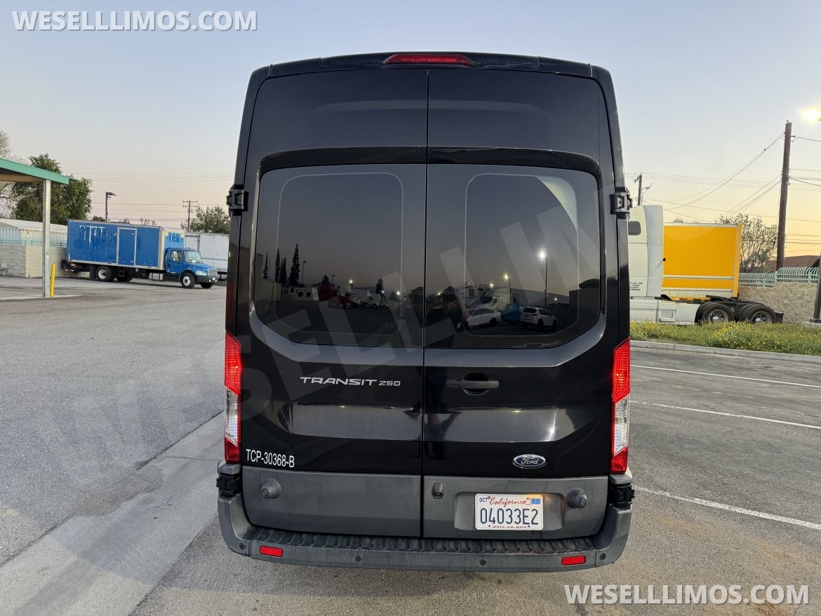2017 Limoland Ford Transit 350XLT Sprinter - Photo 5