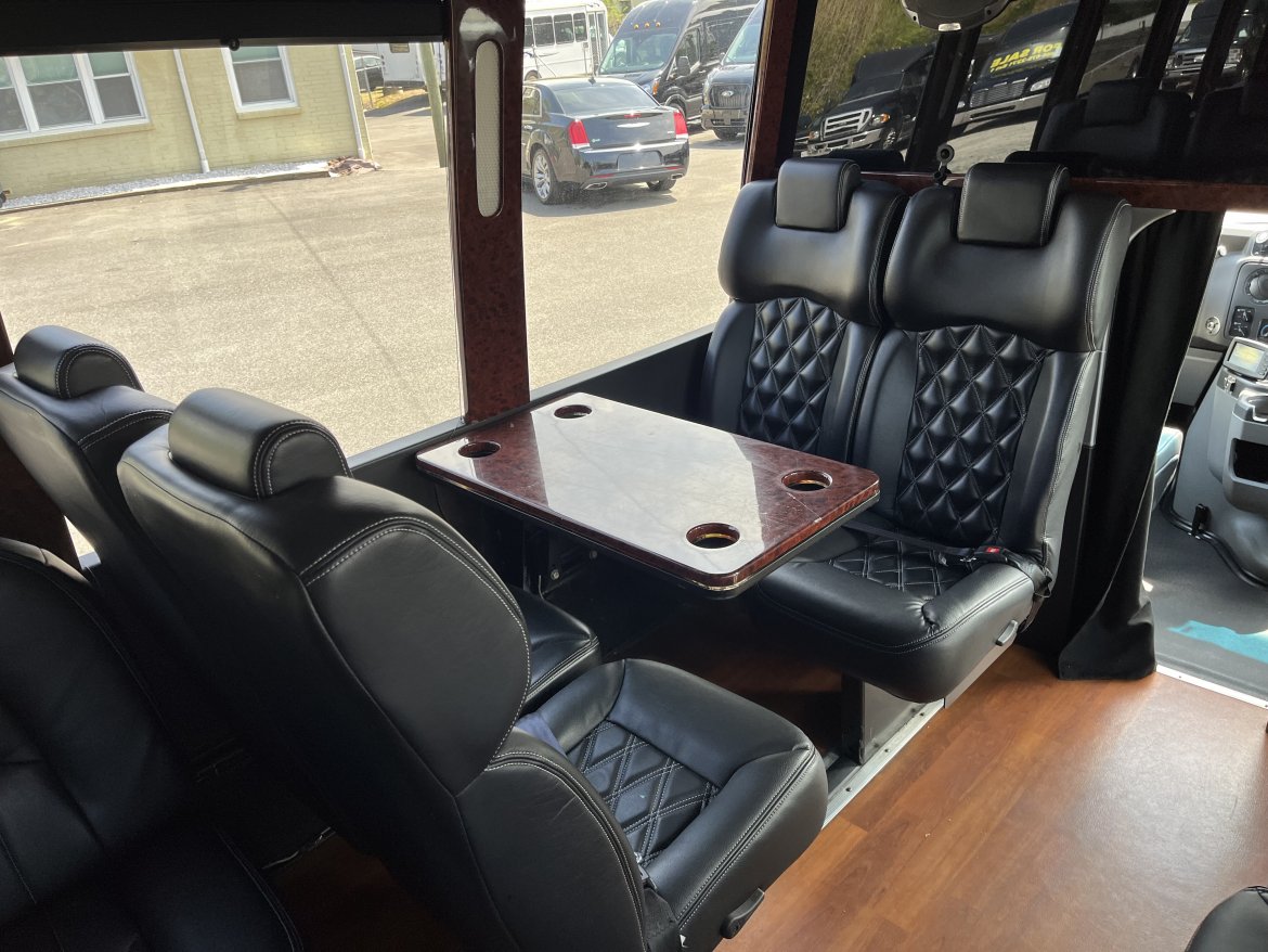 Limo Bus for Sale in Pasadena, MD - Photo 9