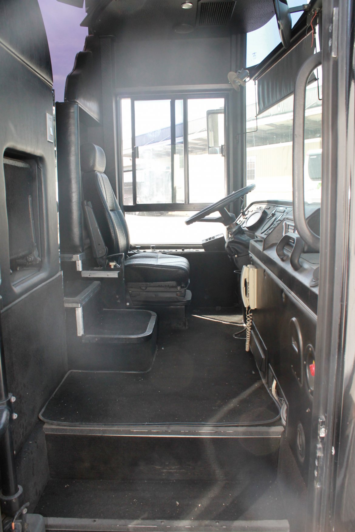 Photo of Limo Bus for sale: 1998 Van Hool T2145 45&quot;