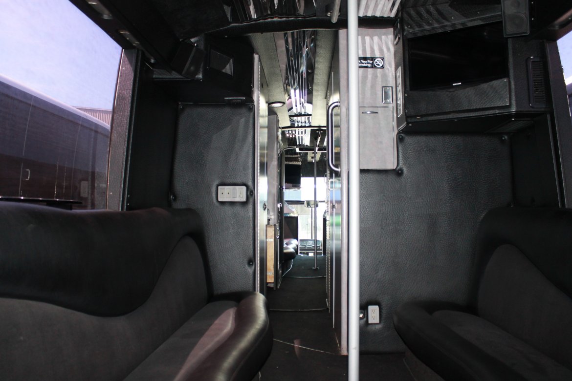 Photo of Limo Bus for sale: 1998 Van Hool T2145 45&quot;