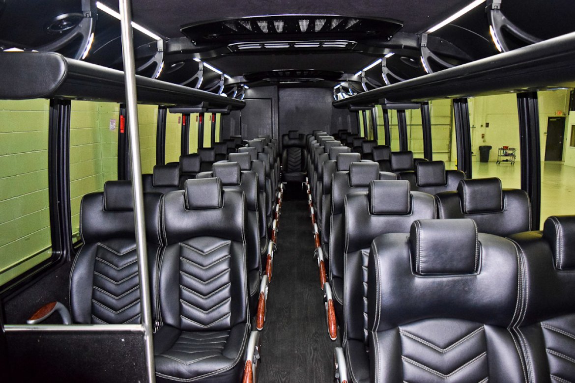 Executive Shuttle for Sale in Eagan, MN - Photo 10