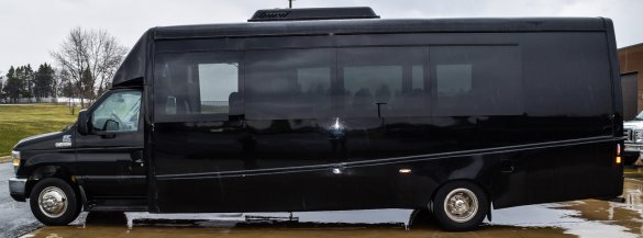 2017 Ford E450 SD Shuttle Bus for Sale in Stewartville, MN - Photo 3