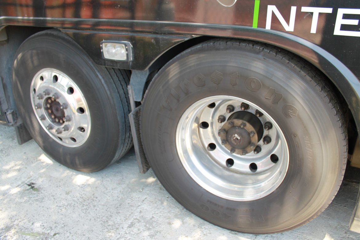 Photo of Motorcoach for sale: 2009 MCI J4500 45&quot;