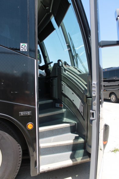 2009 MCI J4500 Motorcoach