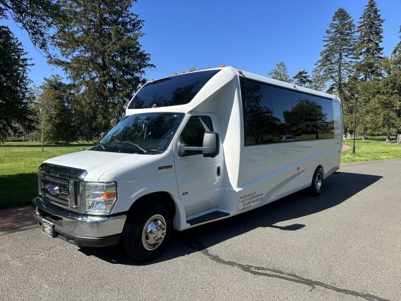 2018 Ford E-450 Shuttle Shuttle Bus for Sale in Morganville, NJ - Main Photo