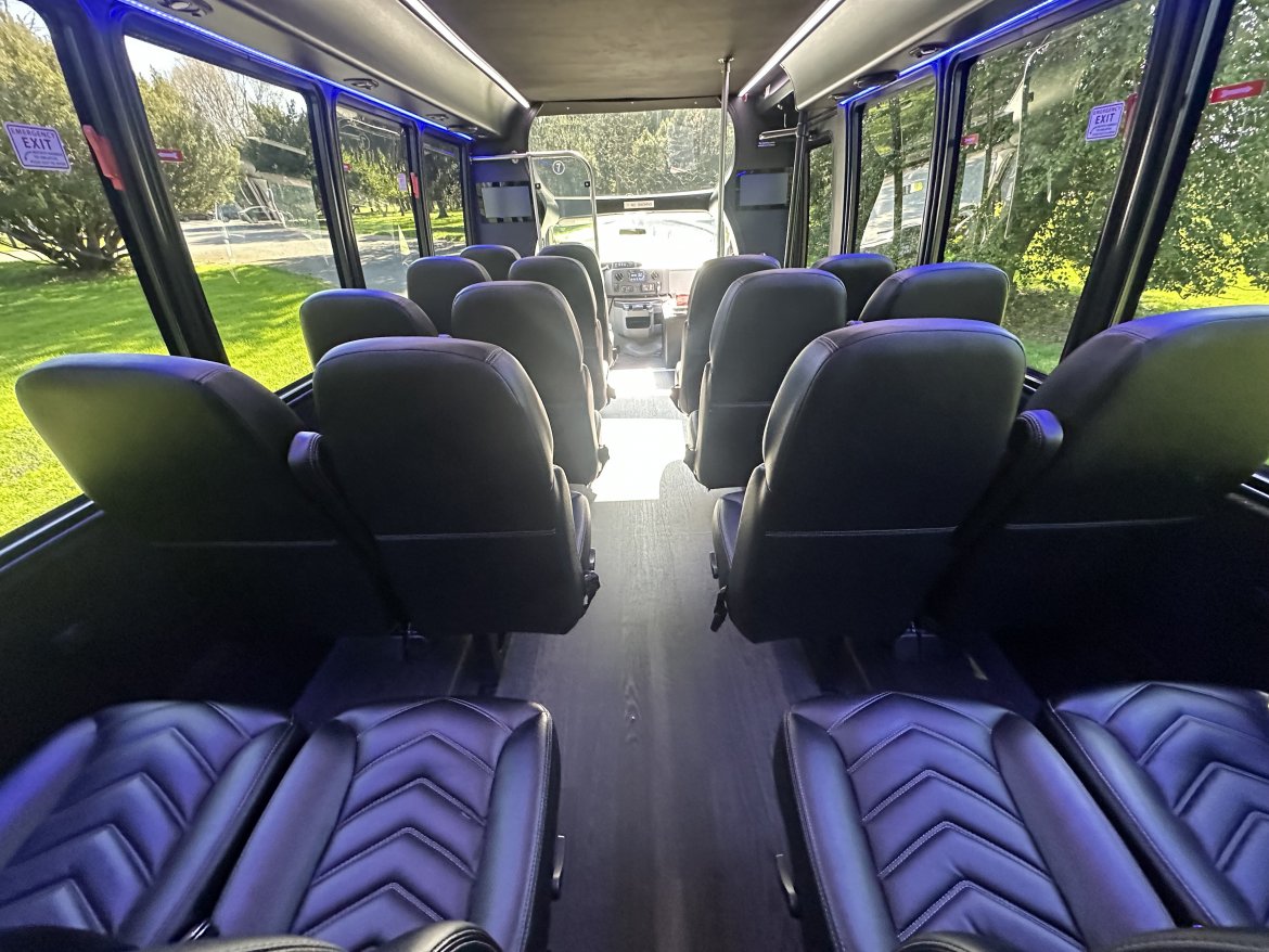 Shuttle Bus for Sale in Morganville, NJ - Photo 14