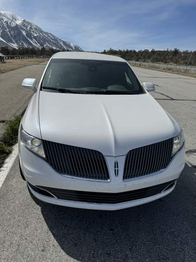 2013 Tiffany Coachbuilders Lincoln MKT Limousine