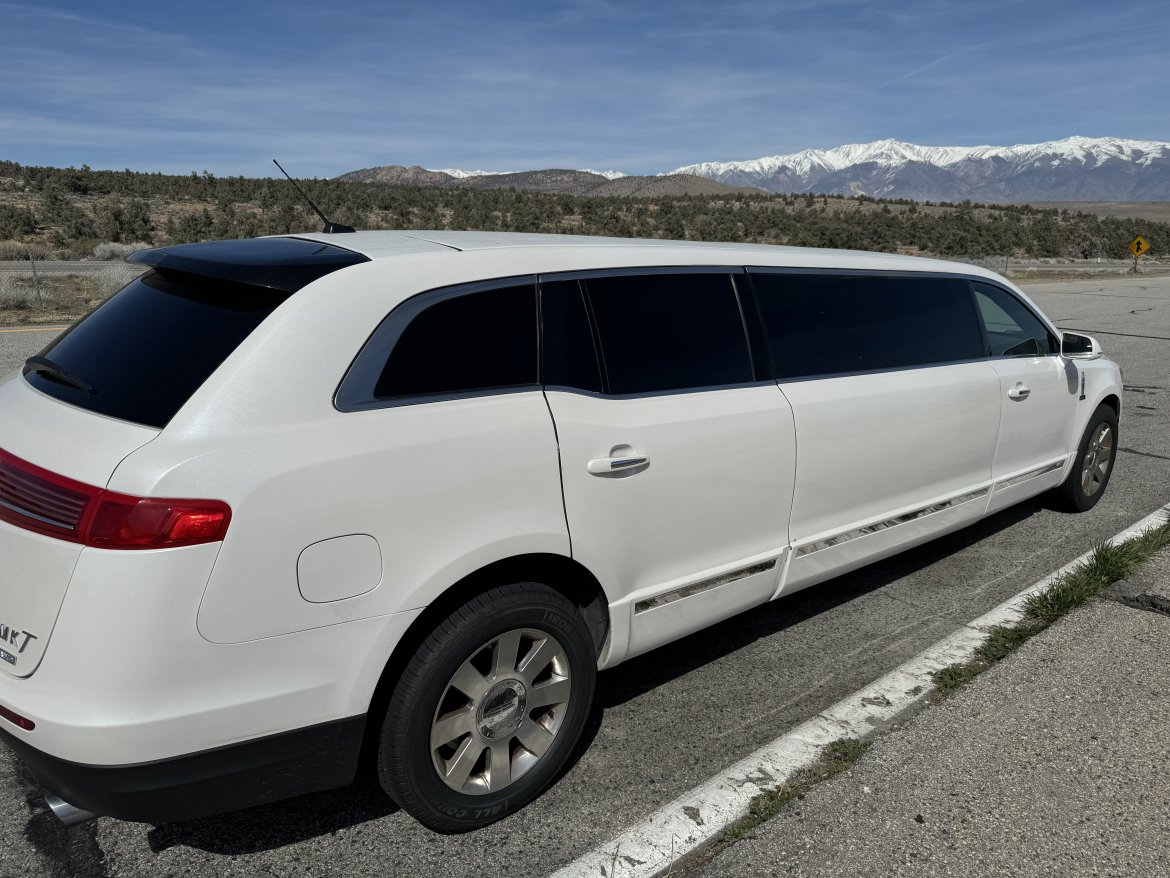 Limousine for Sale in Laguna Niguel, CA - Photo 3