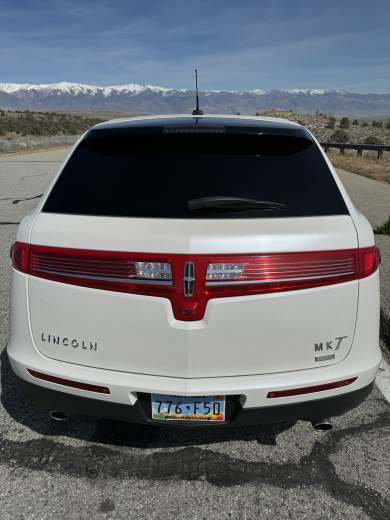 2013 Tiffany Coachbuilders Lincoln MKT Limousine