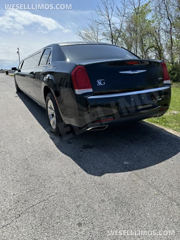 Brand New 10 Passenger  Limousine