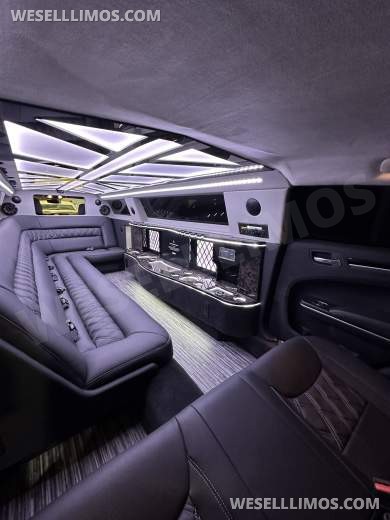 Brand New 10 Passenger  Limousine