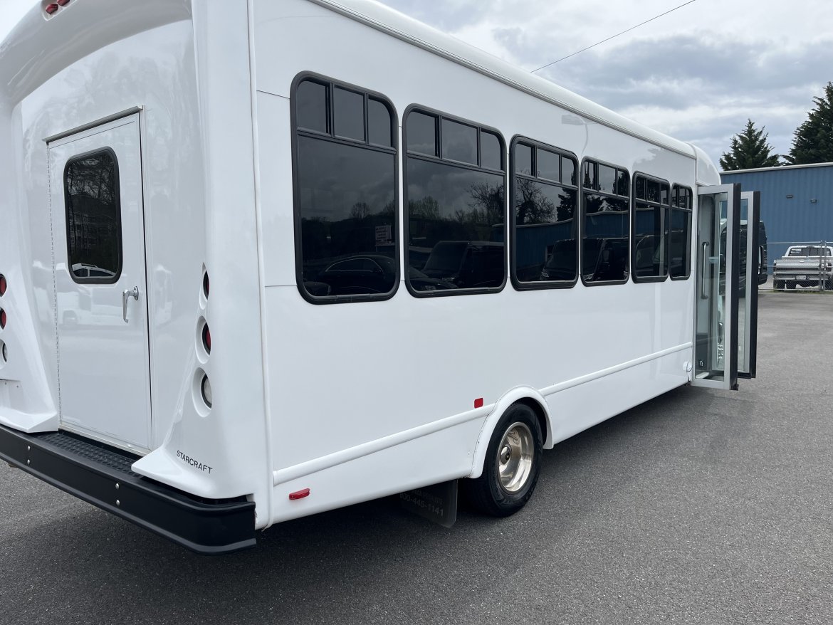 Executive Shuttle for Sale in Pasadena, MD - Photo 4