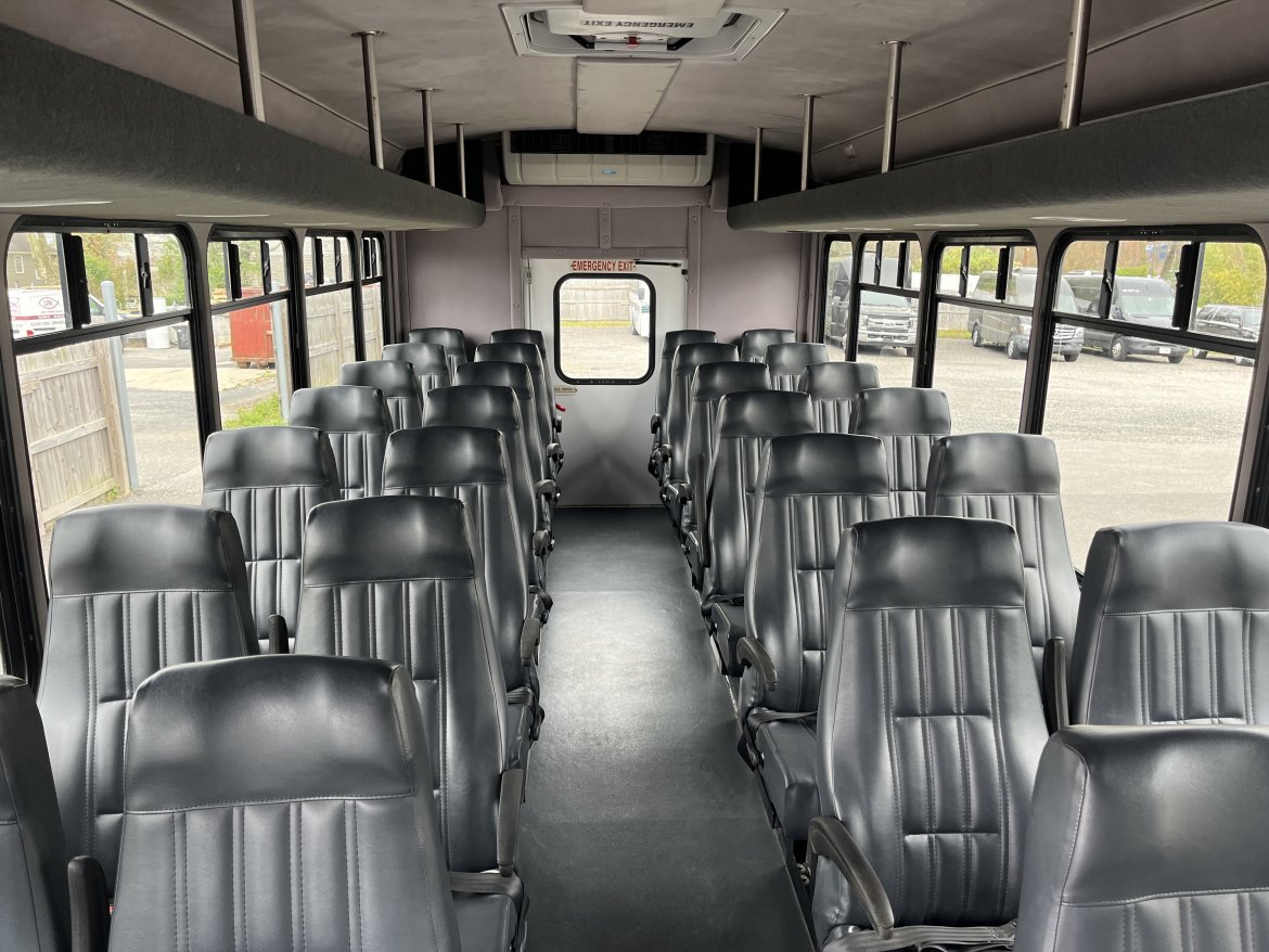 Executive Shuttle for Sale in Pasadena, MD - Photo 6
