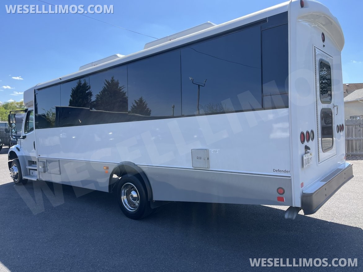 Limo Bus for Sale in Pasadena, MD - Photo 4
