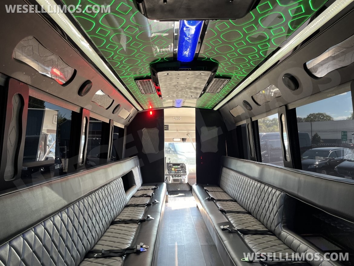 Limo Bus for Sale in Pasadena, MD - Photo 6