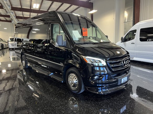 2024 Mercedes-Benz Buisness Class Standard 9 #13255 Passenger Sprinter for Sale in CYPRESS, TX - Main Photo