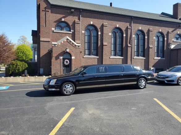 2008 Cadillac DTS Limousine for Sale in Erie, PA - Main Photo