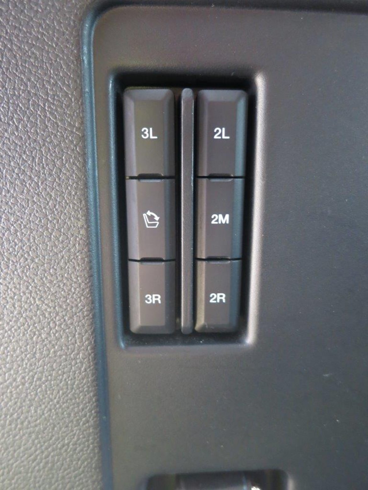SUV for Sale in CARSON, CA - Photo 11
