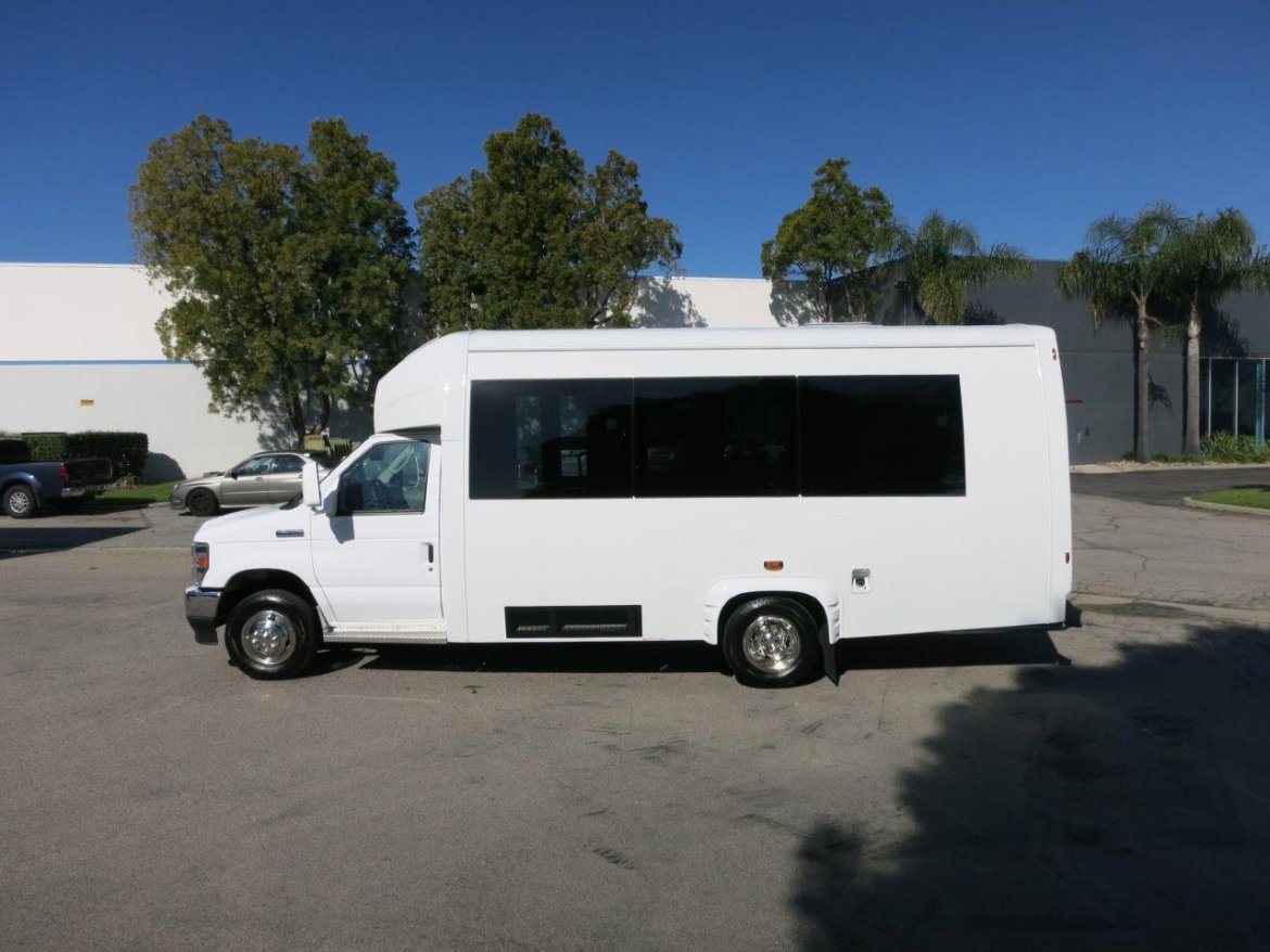 Shuttle Bus for Sale in CARSON, CA - Photo 7