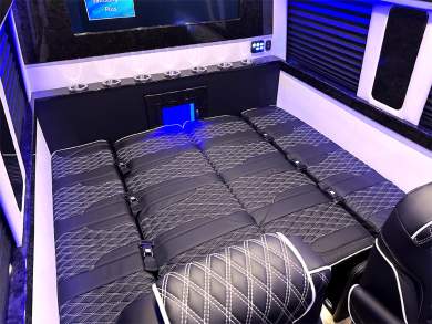 2023 AWD Road Liner Limousine 15 Passenger Auto Elite Mercedes-Benz Sprinter