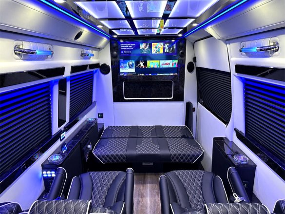 2023 AWD Road Liner Limousine 15 Passenger Auto Elite Mercedes-Benz Sprinter